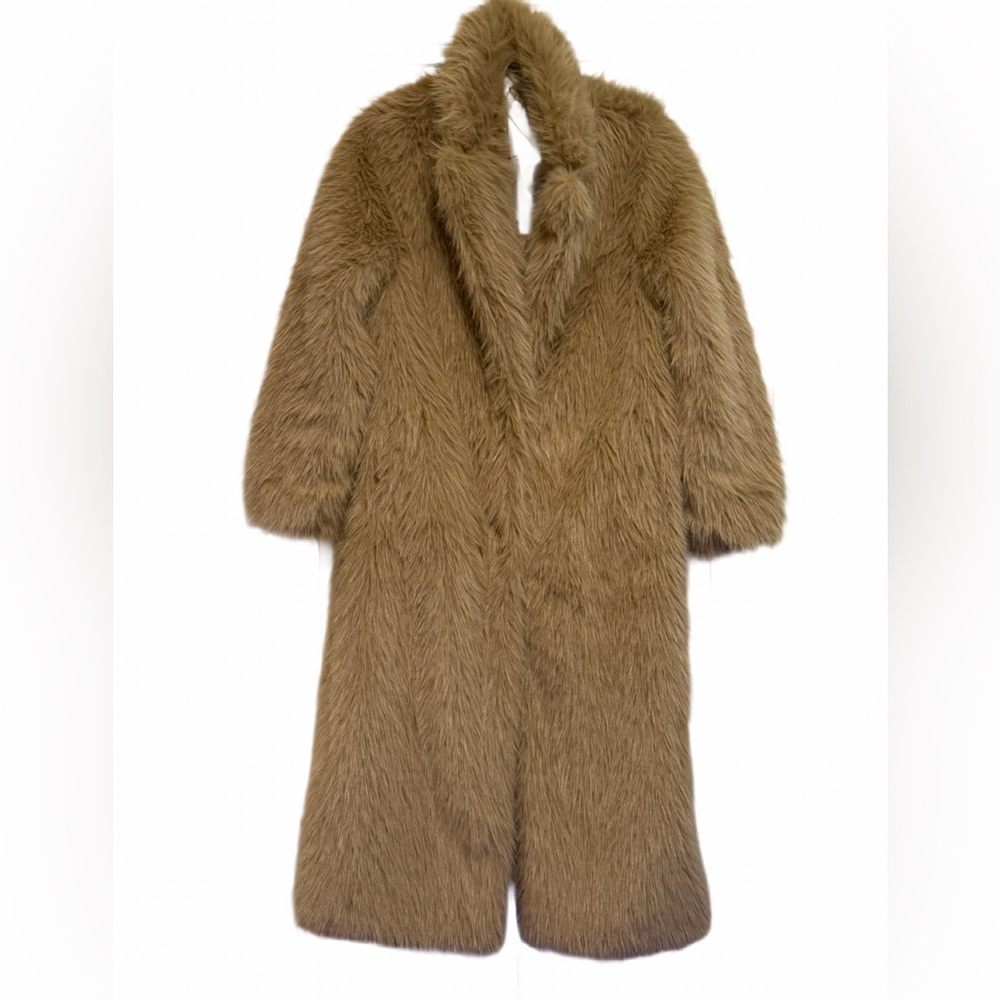 NWT Womens SKIES ARE BLUE CARAMEL, FAUX FUR LONG COAT med, soft and beautiful